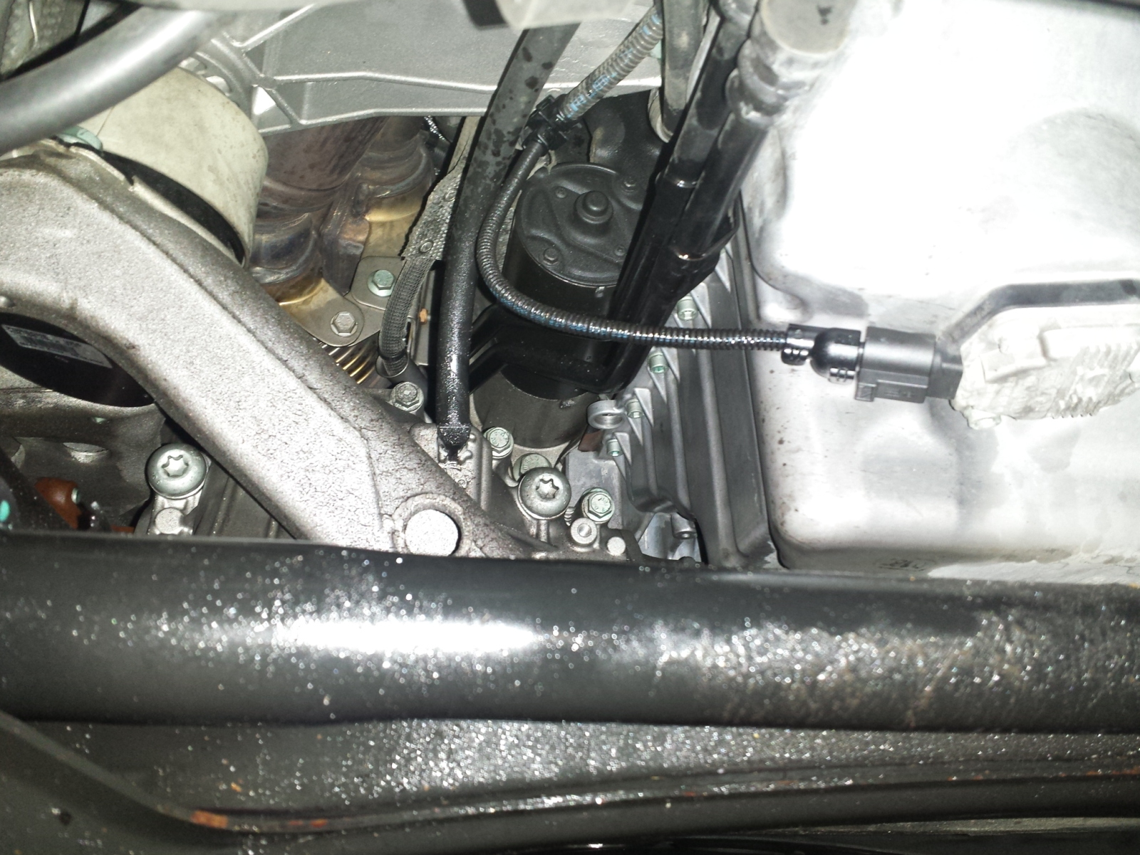 Help! Leaking fluid - 9PA, 9PA1 (Cayenne, Cayenne S, Cayenne Turbo ...